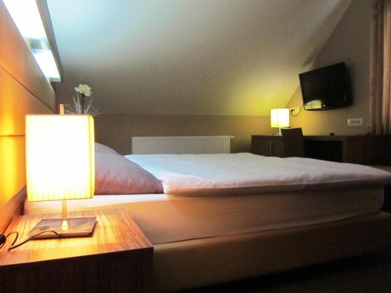 Hotel Opara Trebnje Bagian luar foto